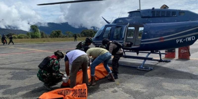 8 Jenazah Korban Kekejaman KKB Akhirnya Dievakuasi, 4 Helikopter dan 9 Brimob Dikerahkan