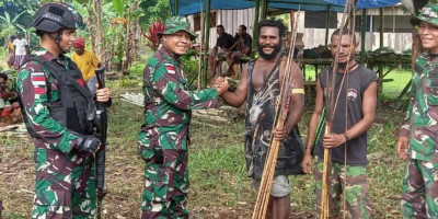 Satgas Yonif 126/KC Rangkul Tokoh Masyarakat di Perbatasan Papua