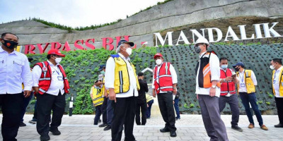 Jelang MotoGP Mandalika, Menteri Basuki Instruksikan Kedepankan Estetika dan Penataan Koridor Jalan 