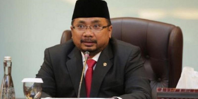 Menag Yaqut Ingin Undang Paus Fransiskus ke Indonesia