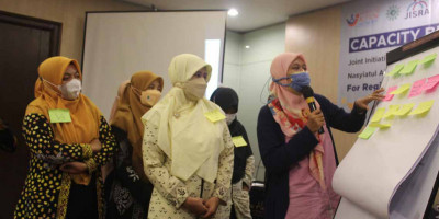 PP Nasyiatul Aisyiyah Tingkatkan Kapasitas Fasilitator Daerah Surakarta dan Banyuwangi
