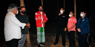 Suasana Santai Jokowi, Bamsoet dan Para Menteri di Lokasi Kemah, Pak Basuki Malam Masih Kerja