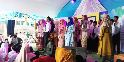 MDTA Tarbiyyatul Falah Al-fahruroziyyah Gelar Tradisi Samenan, Rasa Syukur Kenaikan Kelas