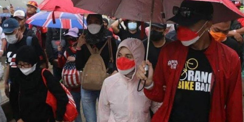 Ganjar Pranowo Soroti Aksi Joget Pawang Hentikan Hujan di Sirkuit Mandalika