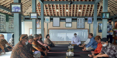 Mahamenteri SPA Tedjowulan Ibu Ratu Emas  Nyadran Di Pesarehan Sunan Kalijogo, Kiageng Selo, Sinuhun Amangkurat 1
