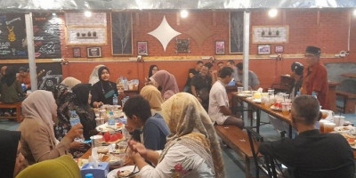 Silaturahmi dan Buka Puasa Bersama Alumni SMPN 4 Pangkalpinang dan Guru Berlangsung Meriah