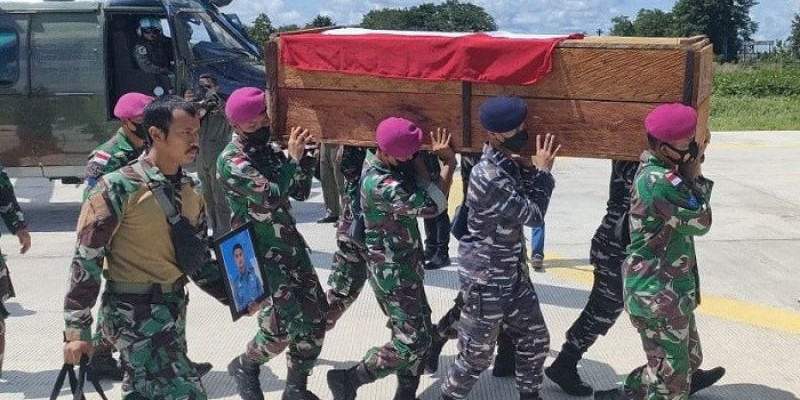 Pos TNI AL Diserang KKB, Seorang Marinir Gugur Tertembak di Kepala