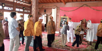 Sinuhun Panembahan Agung Tedjowulan Gelar Sungkeman Pangabekten Bersama Warga