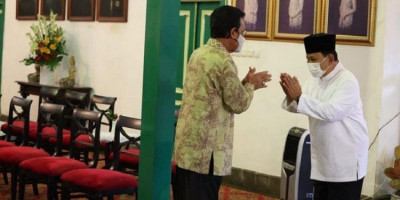 Ketemu Sultan Yogya, Prabowo Sebut Tak Ada Pembicaraan Politik 