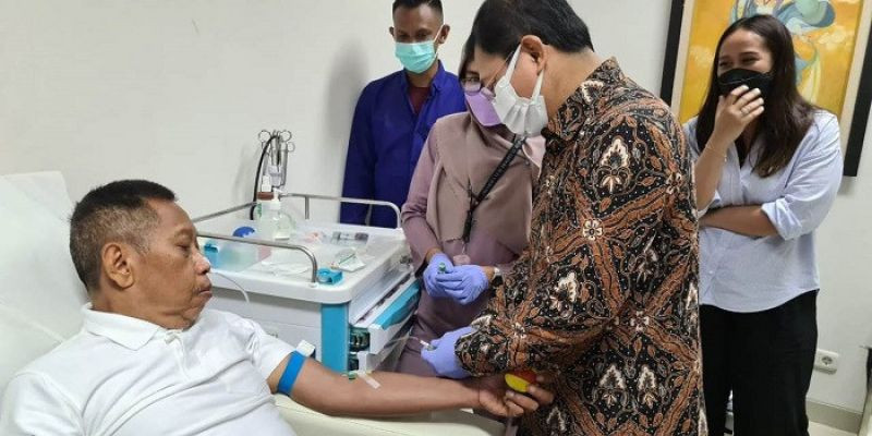 Tukul Arwana Jalani Terapi DSA dengan Dokter Terawan, Diambil Darah untuk Vaksin Nusantara