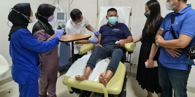 Tukul Arwana Disuntik Vaksin Nusantara, Berharap Segera Sembuh