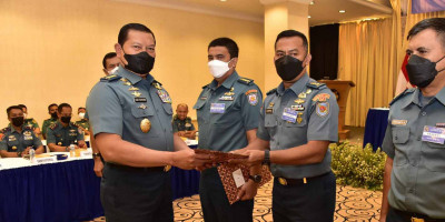 Puskopal Korps Marinir Raih Predikat Terbaik Tertib Adminisrasi