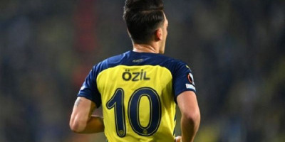 Kesan Mezut Ozil Disuguhi Sarapan Tahu dan Tempe 