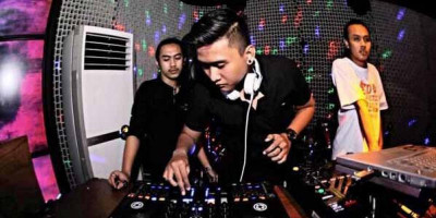 Lewat Alat Musik Hasapi, Rean Eksplore Lagu-Lagu Budaya Kekinian