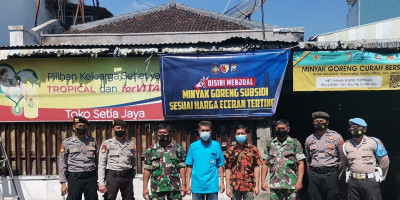 Antisipasi Pelanggaran, Polres Blitar Kota Pasang HET Minyak Goreng Curah
