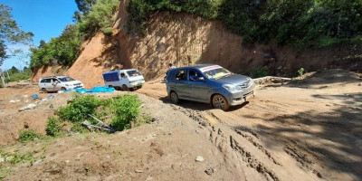 Jalan Nosu - Tabone Butuh Perhatian untuk Perbaikan