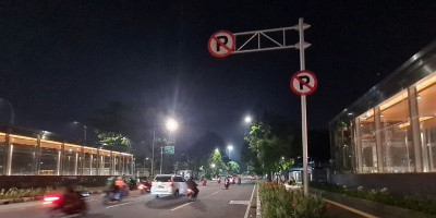 Rambu Larangan Parkir Dishub DKI Dikeluhkan Umat Gereja