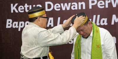 Berani Suarakan Kebenaran, LaNyalla Dapat Gelar Ma Eli Ra Disa dari Kesultanan Dompu