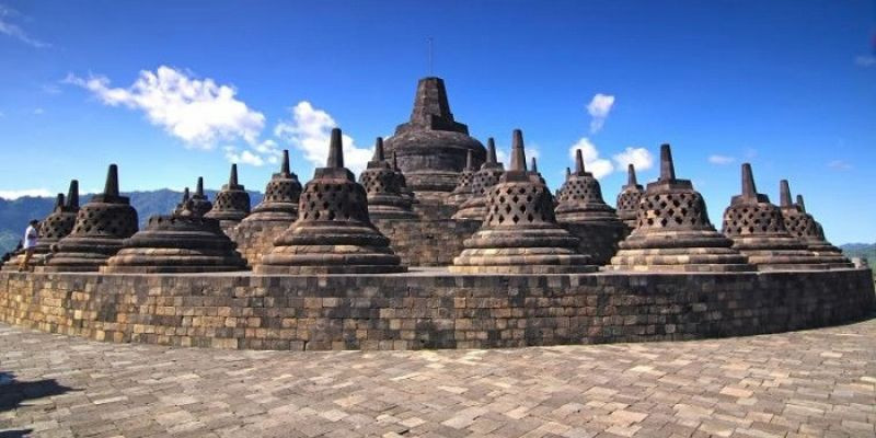 Sedang Lakukan Evaluasi, Luhut Tunda Kenaikan Tiket Borobudur Rp750 Ribu Setahun