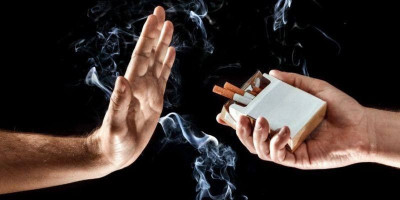 Jangan Merokok Sembarangan di Surabaya, Denda Rp250 dan Kerja Sosial Menanti