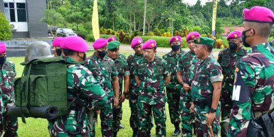 Bersama Pangdam, Irkormar Periksa Kesiapan Operasi Satgasmar PAM Pulau Terluar XXVI Wiltim