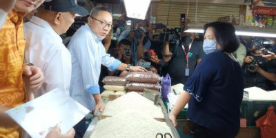 Kata Zulkifli Hasan, Minyak Goreng Curah Belum Tentu Dihapus karena Butuh Waktu