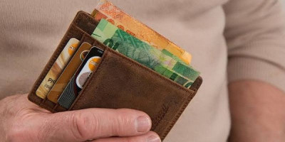 'Temukan Dompet dan Tas Pinggang' Dikasih Uang Sepuluh Juta