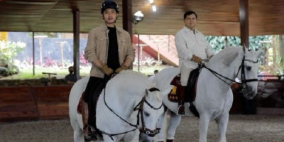 Gibran ke Rumah Prabowo, Diajari Berkuda dan Bawa Oleh-oleh Sepatu untuk Jan Ethes