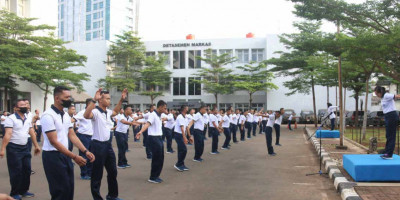 Laksanakan Senam Kebugaran Jasmani, Cara Prajurit Mako Kormar Jaga Kebugaran Tubuh
