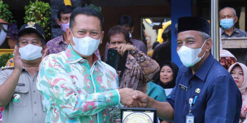 Ketua MPR RI Bamsoet Berikan Motivasi Kepada Civitas Akademika SMPN 49 Jakarta