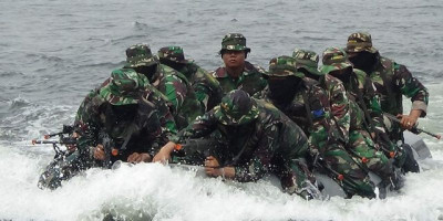 Yonmarhanlan III Laksanakan Latihan Raid Amfibi 