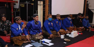 Mengenal Arti Perdukunan