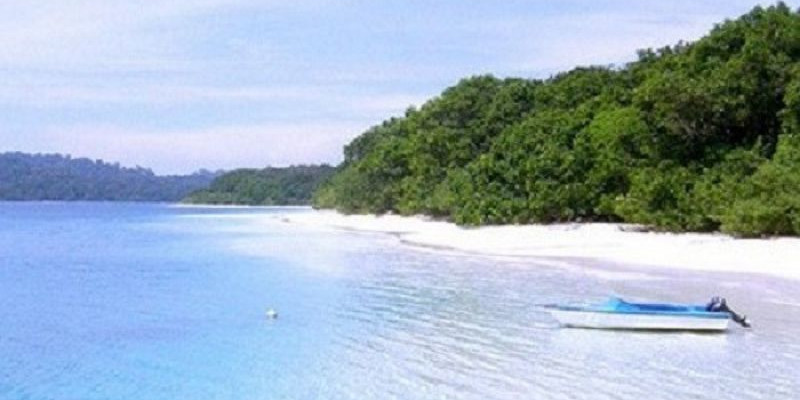Healing dan Snorkeling Sembari Menikmati Indahnya Pulau Badul