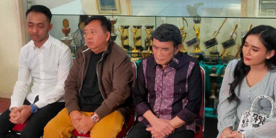 Rhoma Irama Percayakan  Karya Emasnya Dibawakan Dara Ayu dan Wandra