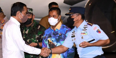 Danlanud Silas Papare Sambut RI-1 di Jayapura