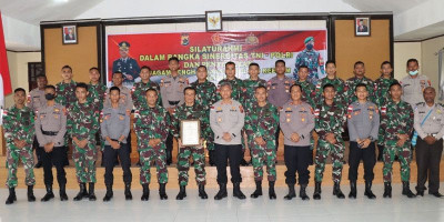 Diganjar Penghargaan, Dansatgas Yonif 126/KC Akan Terus Berbuat yang Terbaik