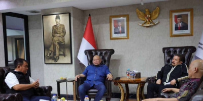 Bertemu Jaksa Agung, Ketua DPD RI Sampaikan Peta Jalan Kembalikan Kedaulatan Rakyat