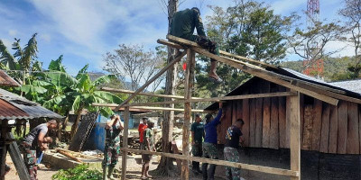 Sejak Kehadiran Satgas Pamtas Rehab Rumah Warga di Papua Semakin Mudah