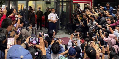 Usai Diperiksa KPK, Anies Disambut Awak Media Bak Presiden Pemenang Pilpres