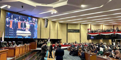 Hari Ini, DPRD DKI Resmi Berhentikan Anies Baswedan dan Riza Patria
