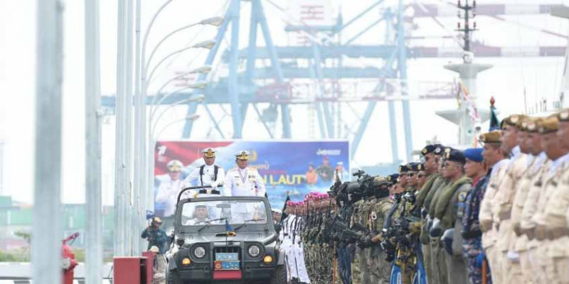 Komandan Korps Marinir Hadiri Upacara HUT TNI AL