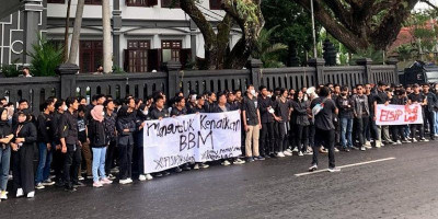 Hari ini Ribuan Mahasiswa Akan Gelar Aksi Tolak Kenaikan BBM
