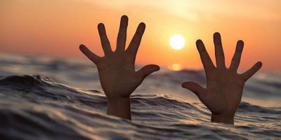 Guru Besar FKKMK UGM Terseret Ombak Pantai Selatan