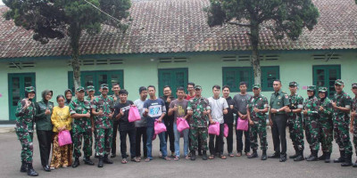  Kegiatan Jumat Berkah Perwira Siswa Pusdikbekang TNI AD