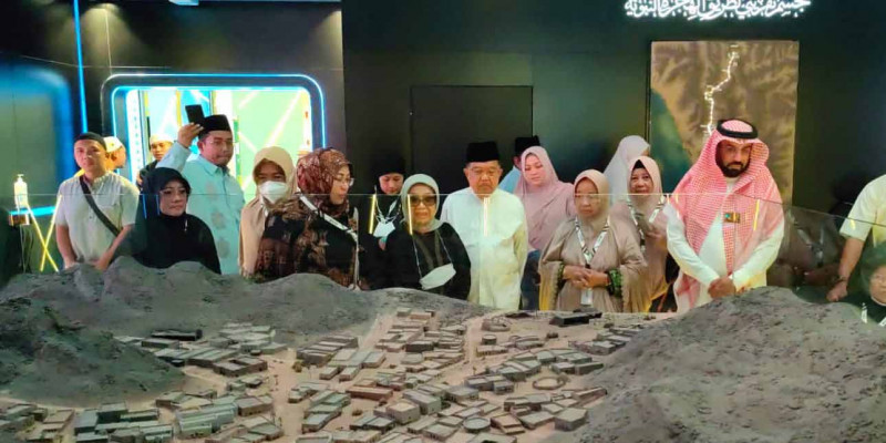 Ketua Umum DMI Jusuf Kalla Kagumi Museum Nabi Muhammad SAW di Madinah