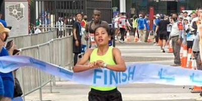 Odekta Elvina Naibaho Juara 21 K Jakarta Marathon 2022 