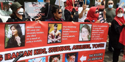 Front Solidaritas Kematian Mahsa Amini di Kedubes Iran