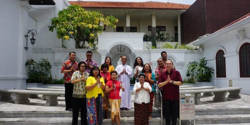 Quo Vadis Choir, Bernyanyi di Gereja Santo Yusuf Cirebon, Gereja Katolik Pertama di Jawa Barat