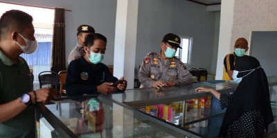 Respon Cepat Larangan Penggunaan Obat Sirup, Apotik dan Mini Market Di Razia