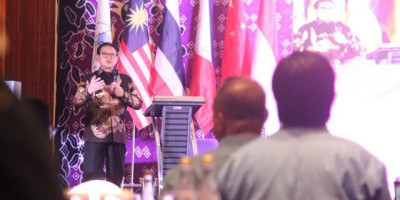 Di Forum PNLG, Prof. Rokhmin Dahuri: Peran Dan Fungsi Kawasan Pesisir Semakin Menantang